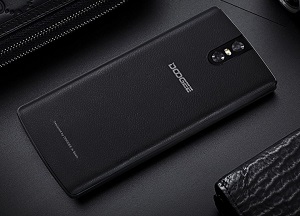 Doogee BL7000 1